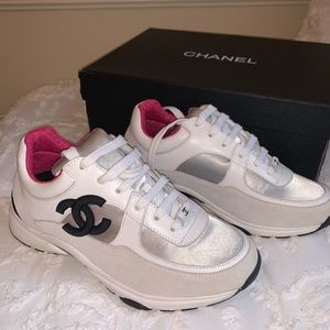 Bootleg Chanel sneakers
